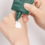 کرم ضد آفتاب بی‌رنگ دست، صورت آنوا SPF 50 مدل heartleaf محافظ UVA ،UVB ‌مناسب برای انواع پوست حجم 50 میلی‌لیتر - تصویر 3